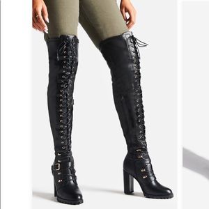 RITA ORA X ShoeDazzle